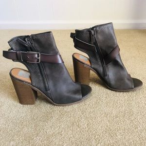 Dolce Vita booties